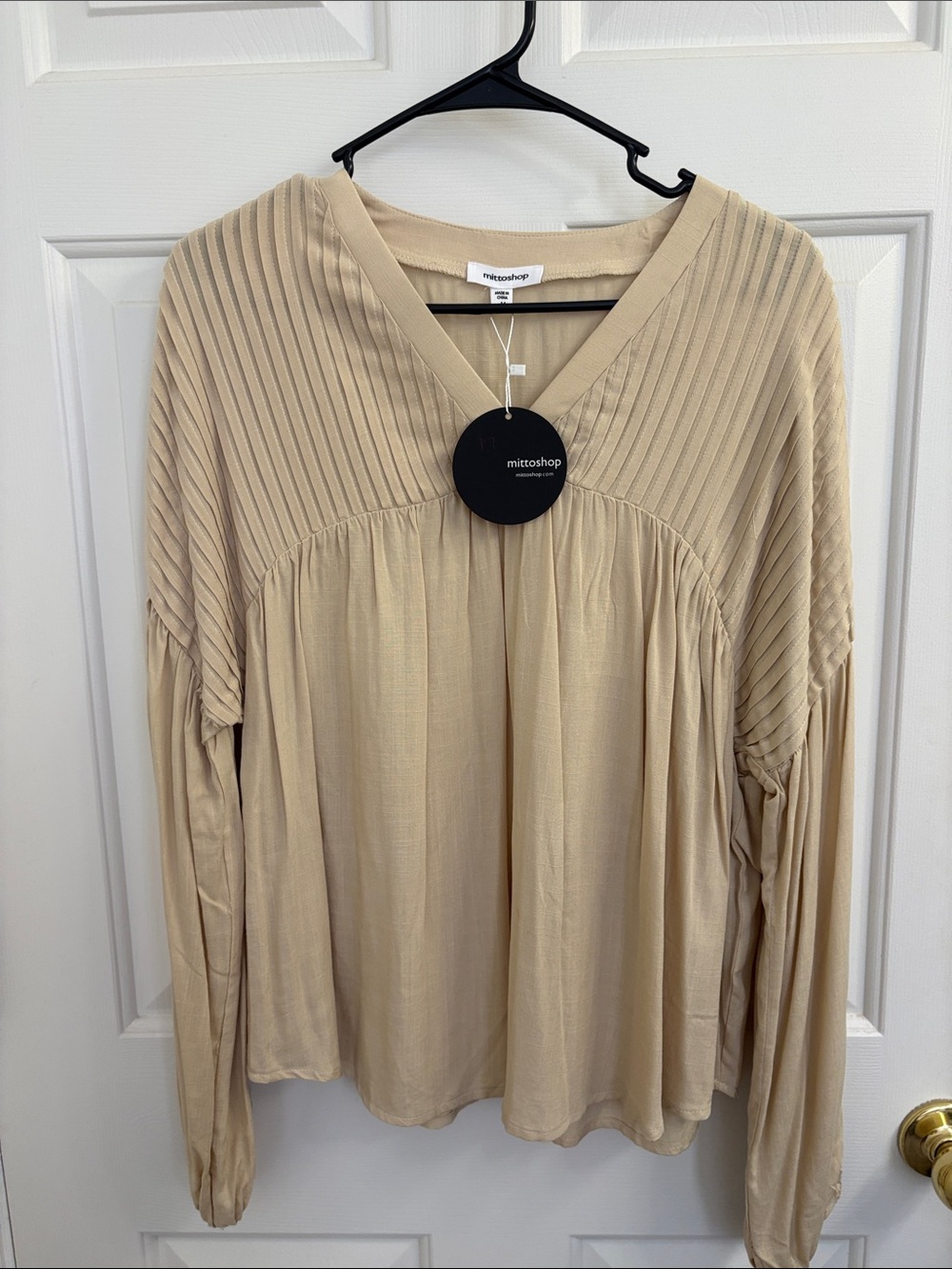 mittoshop Beige Pleated V-Neck Long Sleeve Blouse